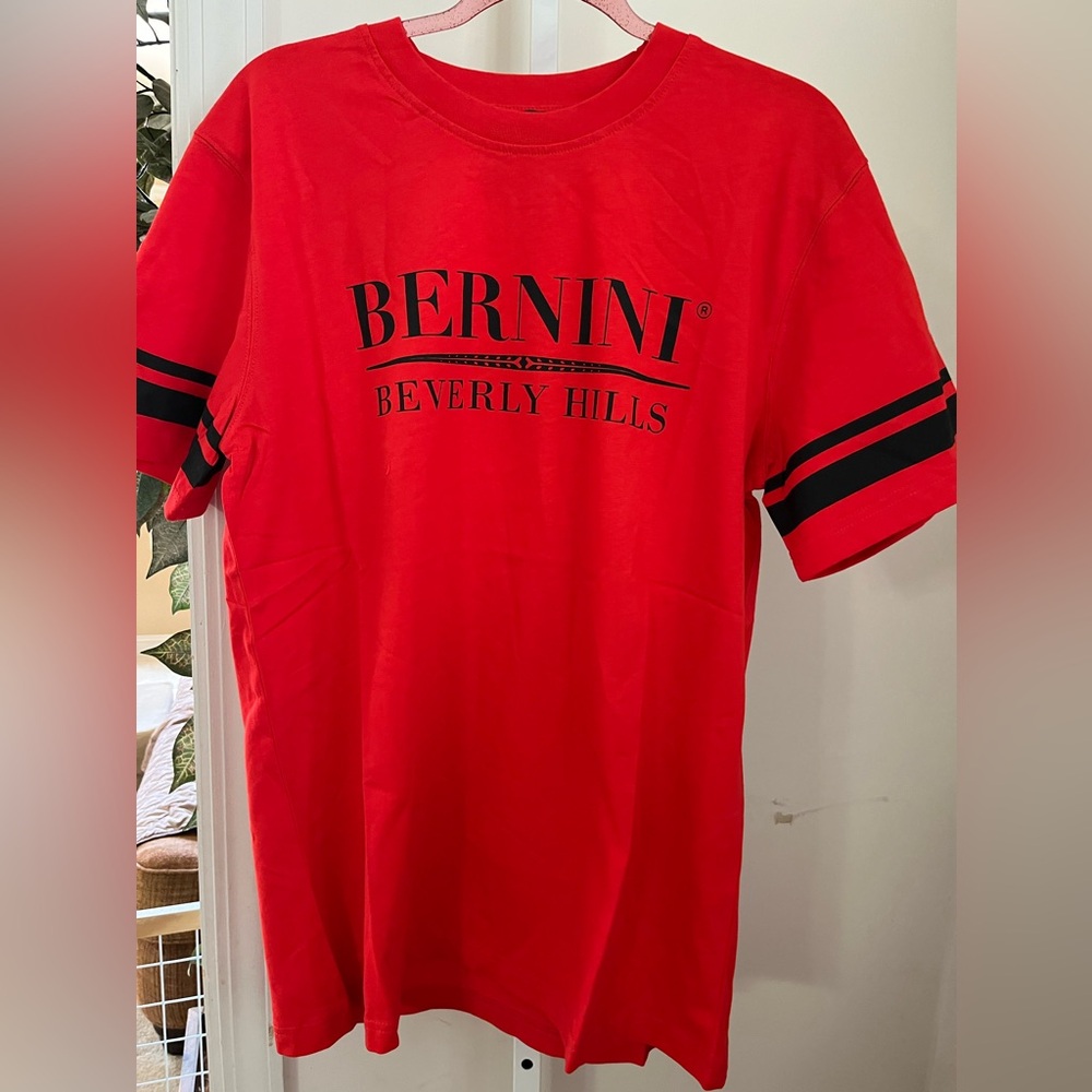 BERNINI LIMITED EDITION SHORT SLEEVE TEE SHIRT. NWT. SIZE XXL RUNS SMALLER